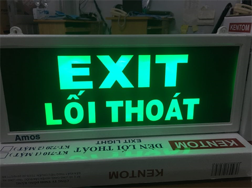 Đèn Exit không chỉ dẫn